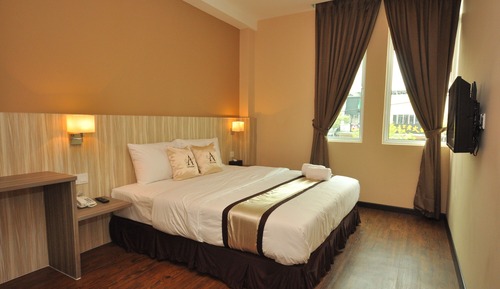 Deluxe King Room