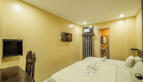 Triple Room