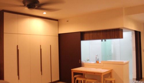 Deluxe Studio, 1 Queen Bed, Balcony