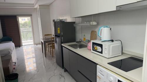 Apartment with Balcony