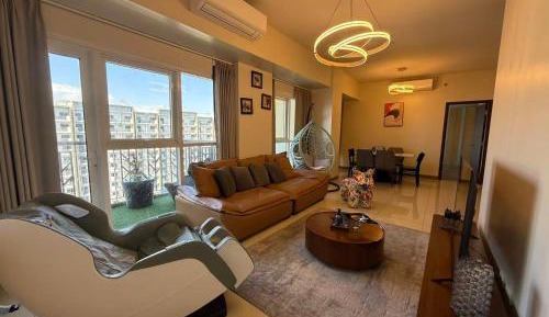 Five-Bedroom Premium Apartment