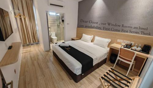 Deluxe King Room