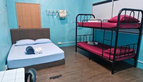 Quadruple Room with Shared Bathroom
