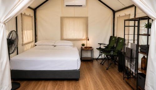 Double Room with Shared Bathroom
