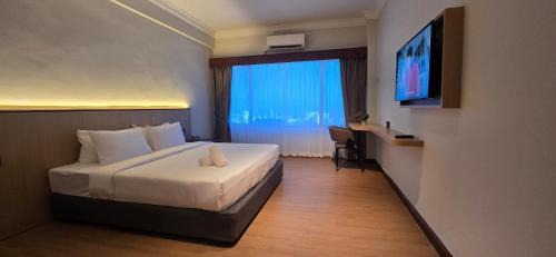 Deluxe King Room