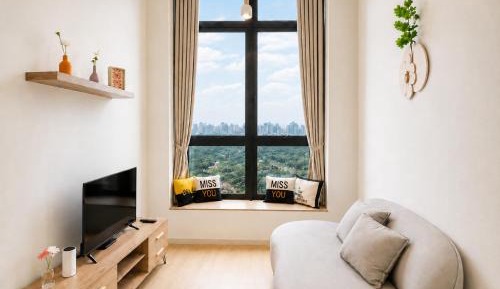 Apartment with City View
