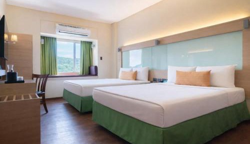 Queen Room with Two Queen Beds - Non-Smoking