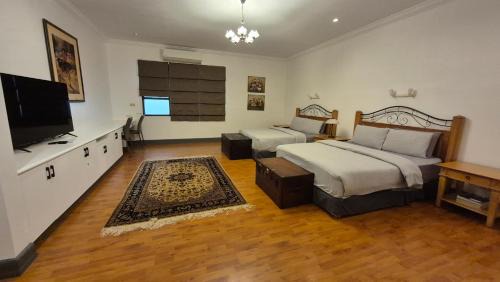 Deluxe Family Room