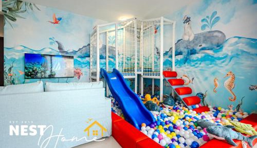 Three-Bedroom Apartment with Sea View