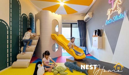 The Slide Playground Unit with Ball Pool