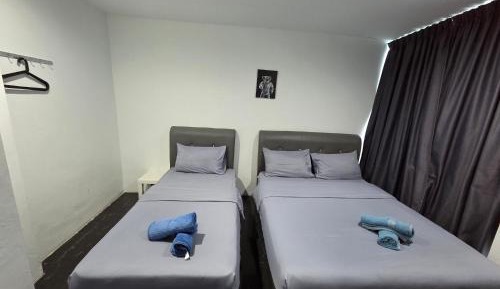 Single Room with Private Bathroom