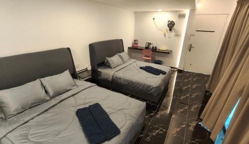 Quadruple Room with Mountain View