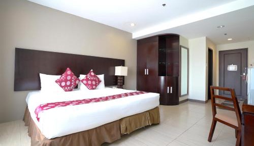 Deluxe Suite