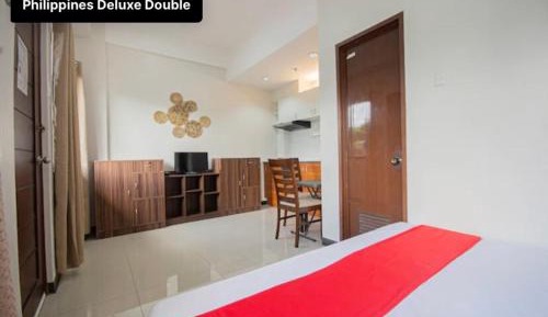 Deluxe Room (2 Adults + 1 Child)
