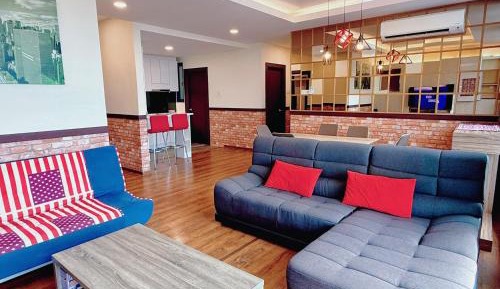 Three-Bedroom Apartment with View