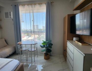 Studio with Sofa Bed