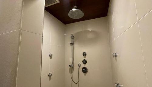 Suite with City View