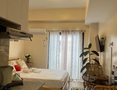 Studio with Balcony