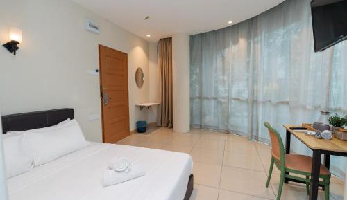 Deluxe King Room