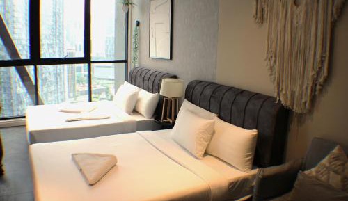 Deluxe Family Suite