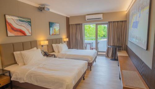 Deluxe Twin Room with Sea View