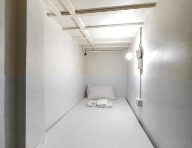 Standard Double Room with Shared Bathroom