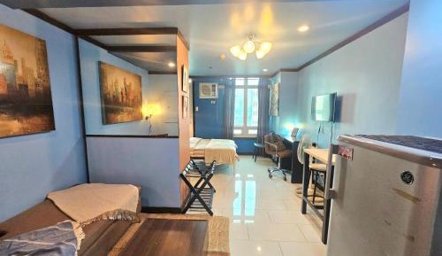 Studio Apartment with Balcony