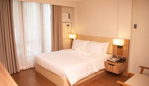 Standard Queen Room