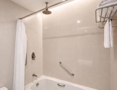 Deluxe King Room with Sea View