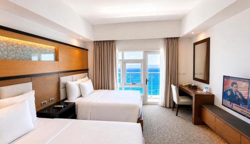 Deluxe Double Room with Balcony and Sea View