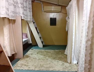 Single Bed in Mixed Dormitory Room