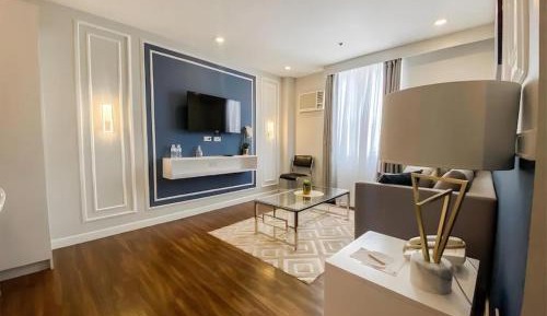 Premier Suite 