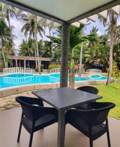 King Room with Pool View