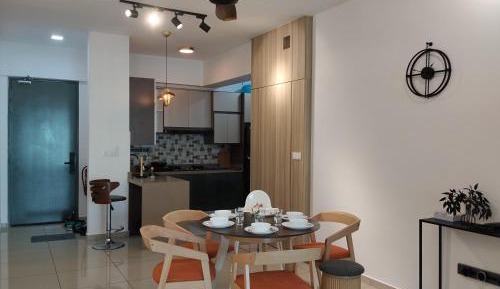 Three-Bedroom Apartment with Balcony
