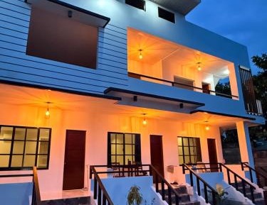 Deluxe Double Room with Balcony and Sea View