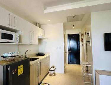 Apartment with City View