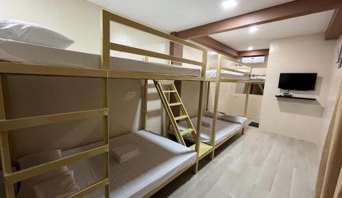 Mixed Dormitory Room