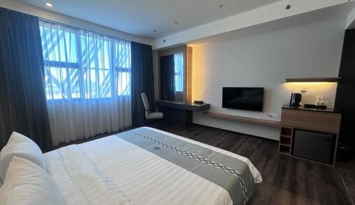 Premier King Room