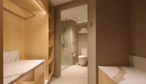 Premium King Room