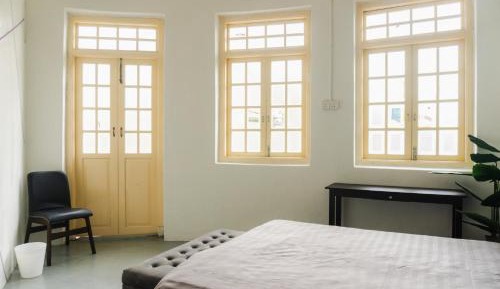 Queen Room with Balcony