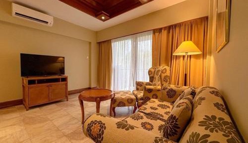 Two-Bedroom Suite ( 2 Rooms Double or 2 Rooms Twin) 
