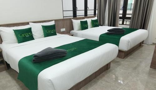Deluxe Family Room