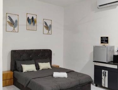 One-Bedroom House