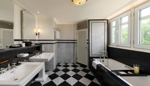 Superior Suite Twin - Heritage Wing