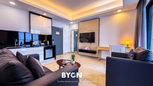 Deluxe One Bedroom Suite