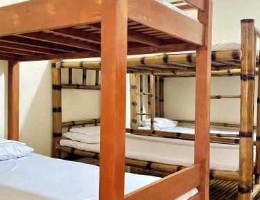 10-Bed Mixed Dormitory Room