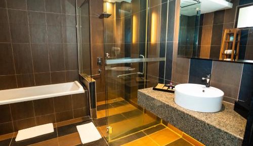 Ombak Suite Triple