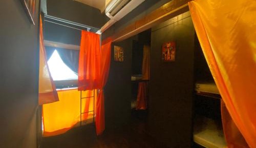 Bed in 10-Bed Mixed Dormitory Room
