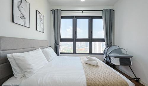 Three-Bedroom Apartment with View