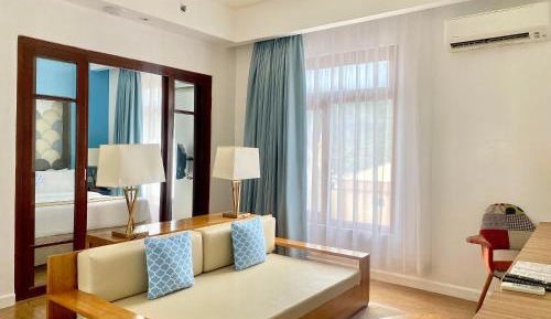 Corner Suite